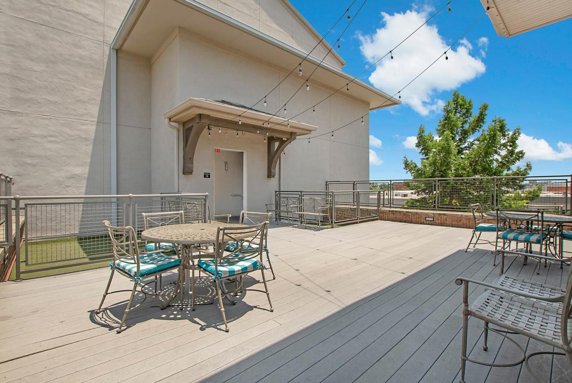 Vanity 2 Bedroom Loft Downtown Ft Worth *